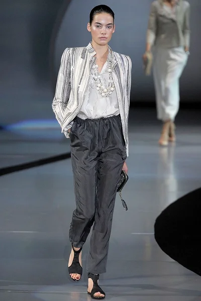 Look 27